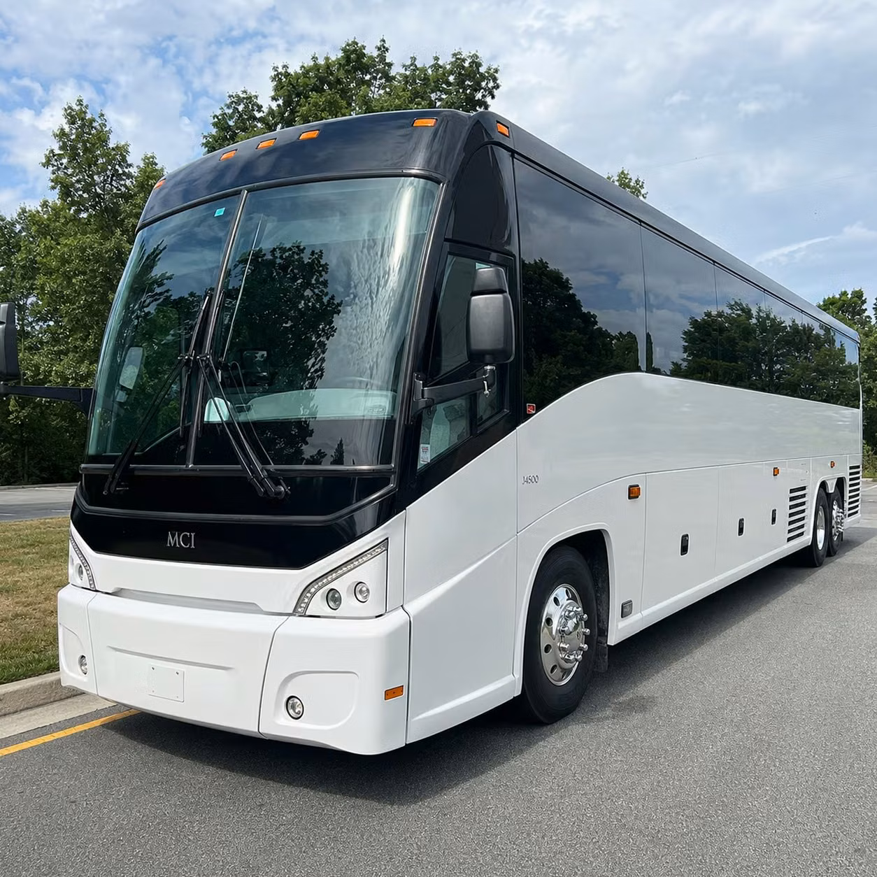 find charter buses for new bedford groups catching ferries to martha s vineyard and nantucket